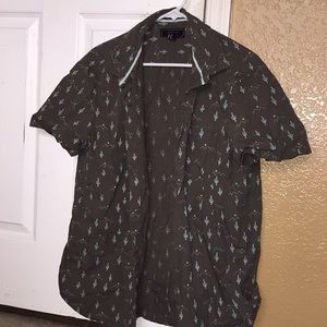 Forever 21 Men’s Cactus Button-Up